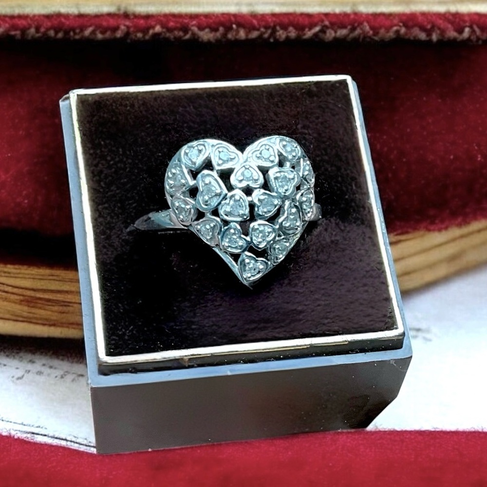 🌺Unique Genuine Diamond & Sterling Heart Ring - Picture 3 of 9